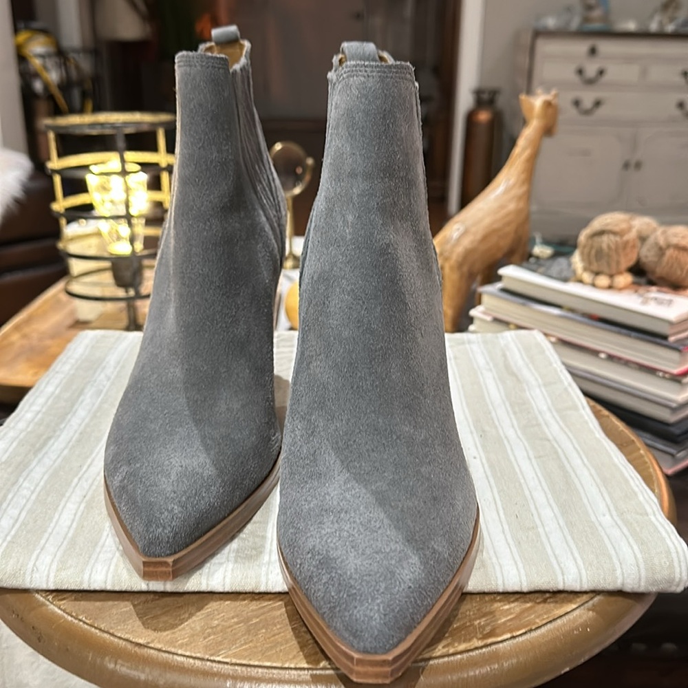 🪧 Marc Fisher Women’s Suede Gadri Bootie, in Medium Grey. Size 9.5 NWOB, Unworn - Picture 8 of 16
